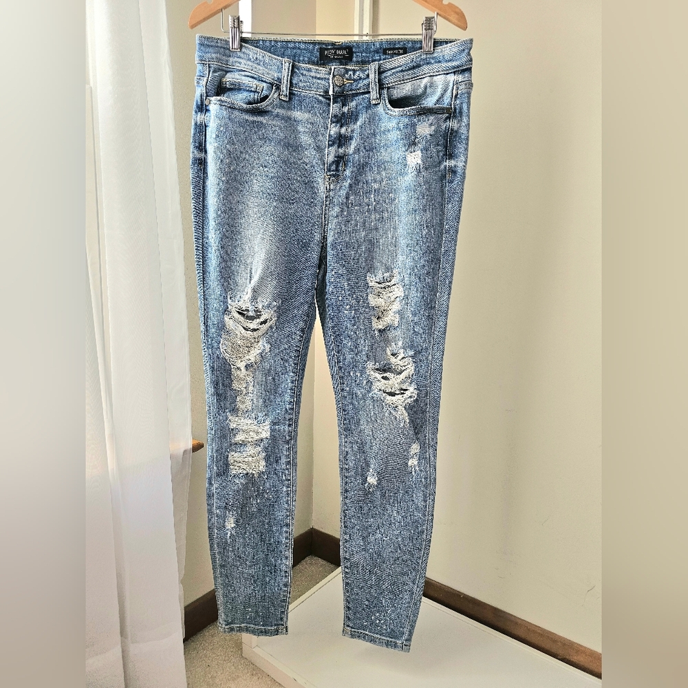 Judy Blue Light Blue Distressed Jeans